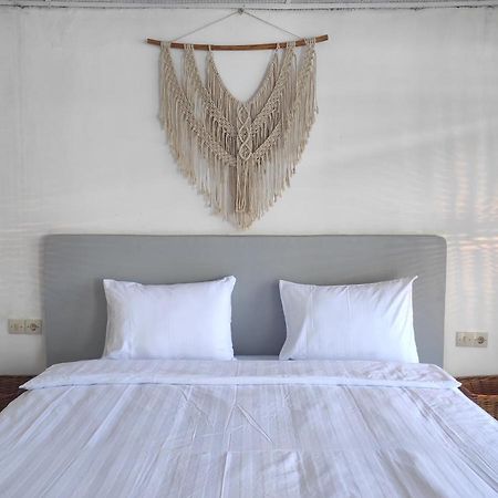 טוק טוק Hub Tata Guesthouse מראה חיצוני תמונה
